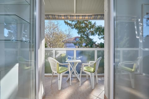 Apartment | Terrace/patio