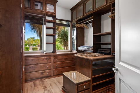 Primary walk-in Closet