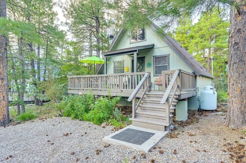 Munds Park Vacation Rental | 2BR | 1.5BA | 960 Sq Ft | Stairs to Access
