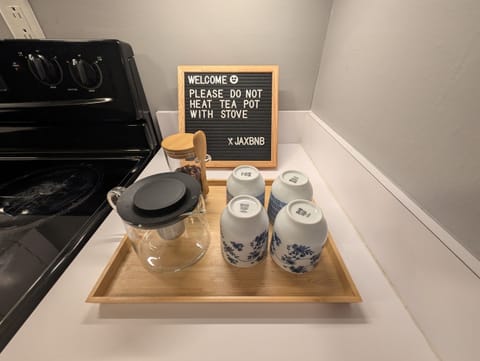 Full kitchen with everything you could need