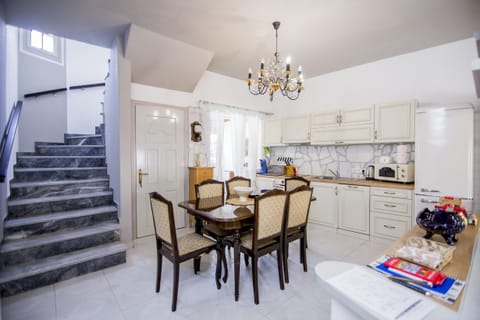 Kitchen space - Fully equipped space