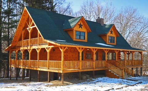 Lone Star Lodge, closeup from northeast