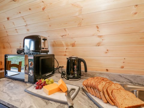 Fridge, electric kettle, toaster, cookware/dishes/utensils