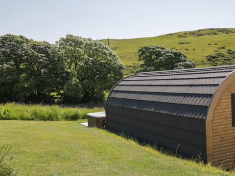 Cottage | Property grounds