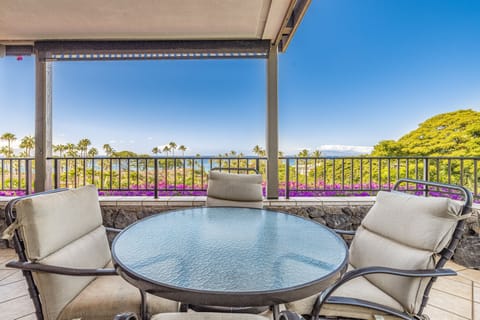 Condo, 2 Bedrooms | Outdoor dining