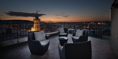Suite, City View | City view
