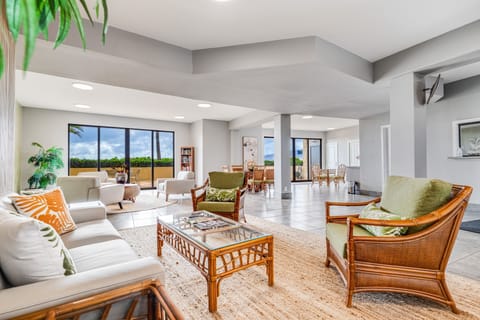 Condo, 1 Bedroom | Interior