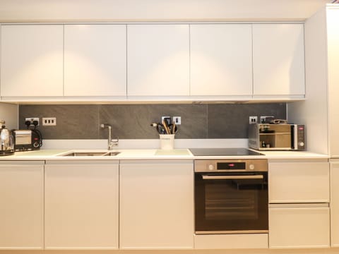 Fridge, dishwasher, electric kettle, toaster