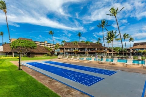 Condo, 2 Bedrooms | Sport court