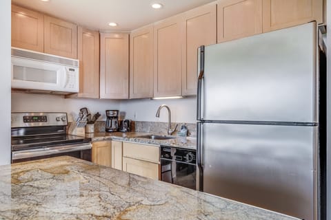 Condo, 1 Bedroom | Private kitchen | Coffee/tea maker, fridge, oven, toaster