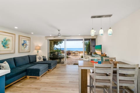 Condo, 2 Bedrooms | Living area | Smart TV