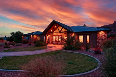 "Everything was absolutely perfect! The beds were comfortable, blankets were soft, the kitchen was perfect! Hot tub was perfect! Location was perfect! Just book this house. There’s no need to keep looking. It’s private and close to town."