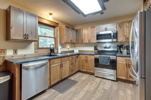 Woodruff Vacation Rental | 3BR | 1.5BA | Steps Required for Access | 1,800 Sq Ft