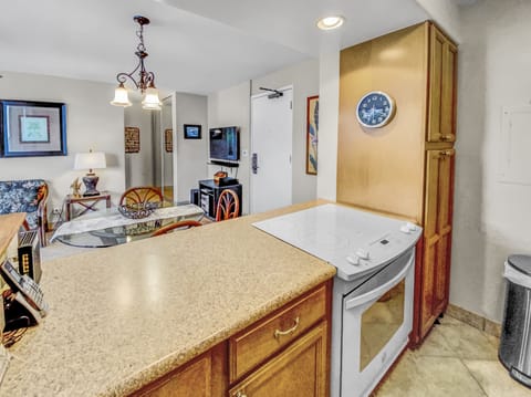 Condo, 2 Bedrooms | Private kitchen | Coffee/tea maker, fridge, oven, toaster