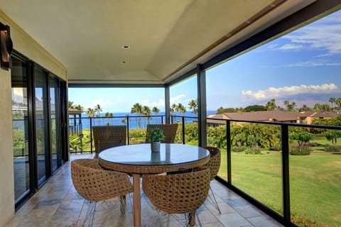 Condo, 2 Bedrooms | Outdoor dining