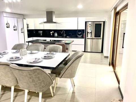 Exclusive House, Smoking, Garden View | Private kitchen | Microwave