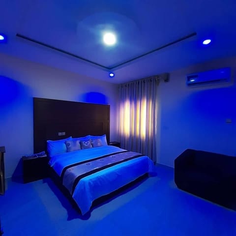 Premium bedding, memory foam beds, free WiFi, bed sheets