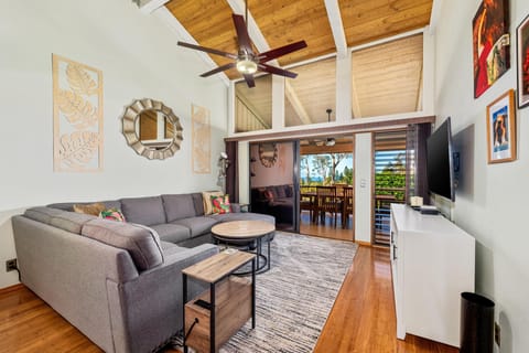 Condo, 3 Bedrooms | Living area | Smart TV