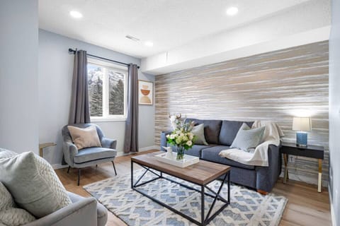 Livingroom area.