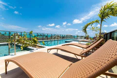 Apartment | Pool | Outdoor pool