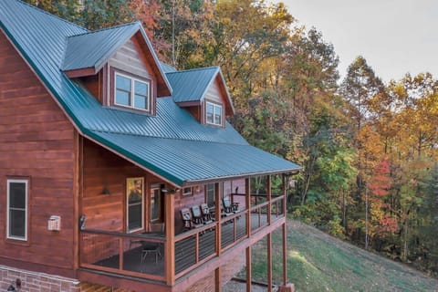 Beautiful new built cabin in peaceful environment