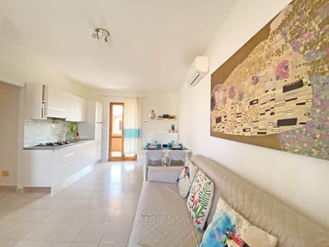 32-inch LED TV with satellite channels, TV, toys