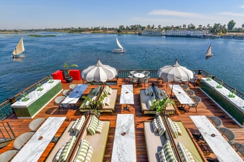 Sundeck