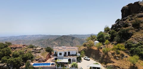 The villa in it's surroundings