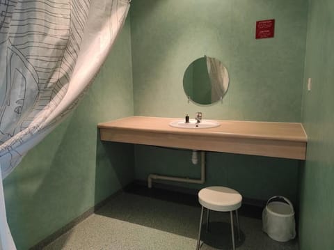 Shower, toilet paper