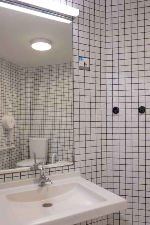 Shower, toilet paper