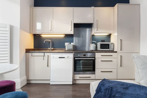 Tenby Apartment - Lovely Sea Views