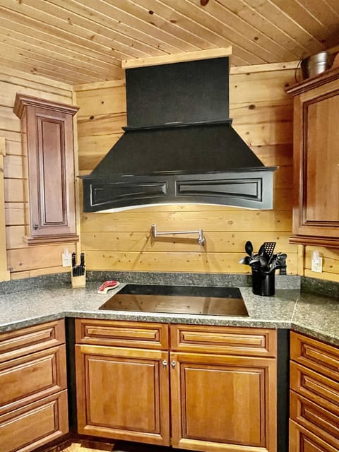 Kitchen-Main Level-Cook up a feast in this fabulous kitchen.
