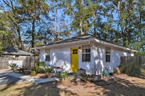 Port Royal Vacation Rental | 2BR | 1BA | 744 Sq Ft | Stairs Required