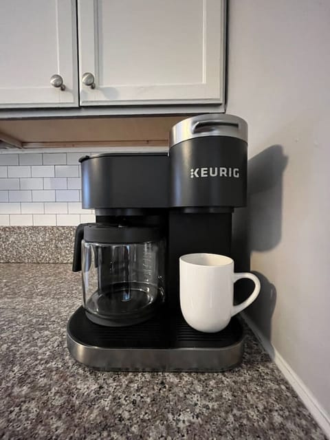 K-cup and drip coffee maker