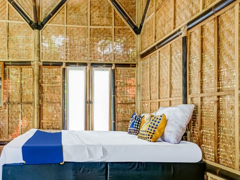 Economy Room | Desk, free WiFi, bed sheets