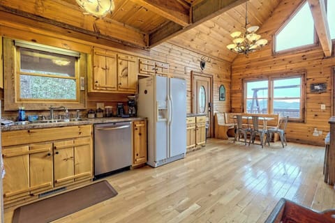Kitchen  / dining area