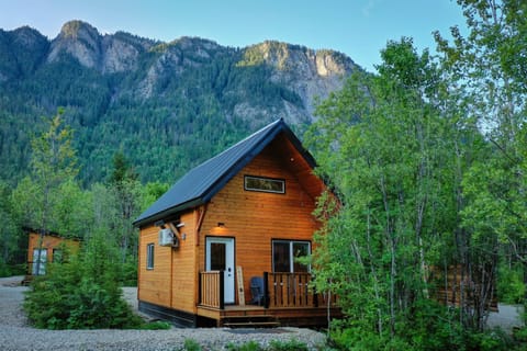 Grey Lodge with Boulder Mountain in the background