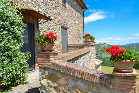 Family House, 5 Bedrooms, Balcony (Casale Montemoro – Private Pool &) | Property entrance