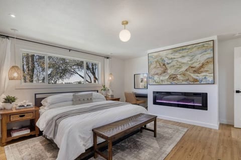 spacious king suite with private bath