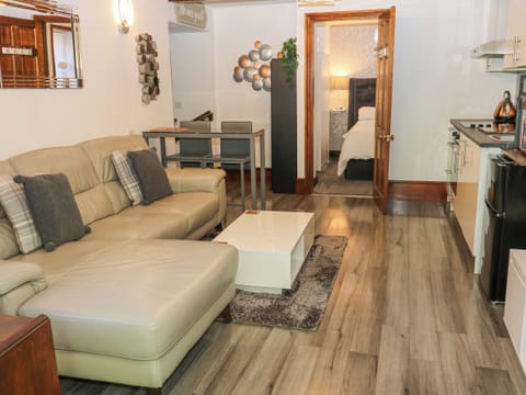 Cottage | Living area