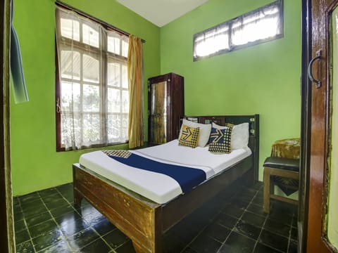 Economy Double Room | WiFi (free), bed sheets