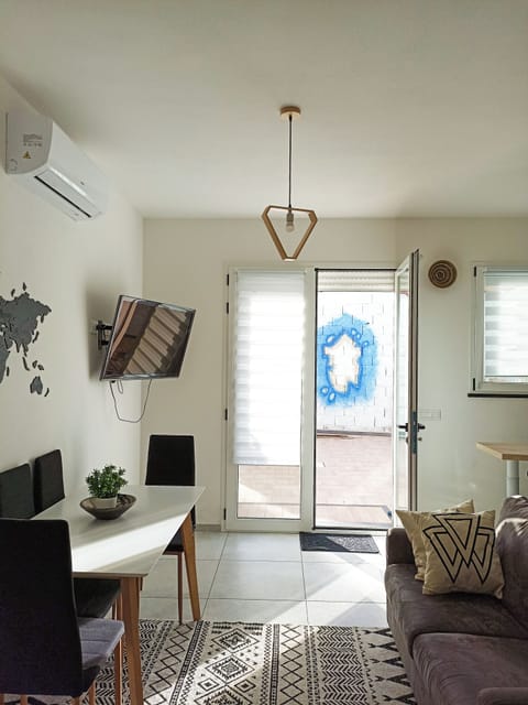 Exclusive Apartment, 1 Bedroom | Living area