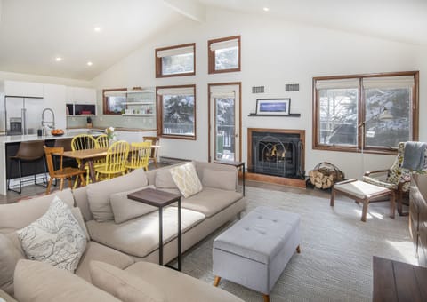 Living Room with Fireplace (2nd Floor)