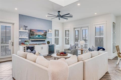 Main Living Room, 2nd Floor