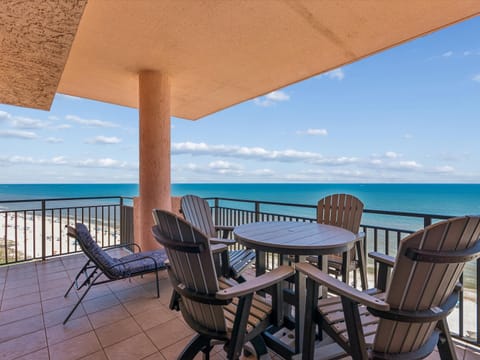 Welcome to SeaChase 1501W!