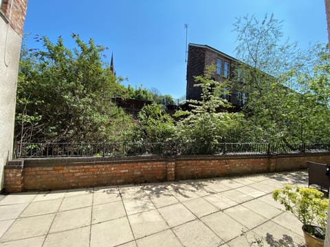 Apartment | Terrace/patio