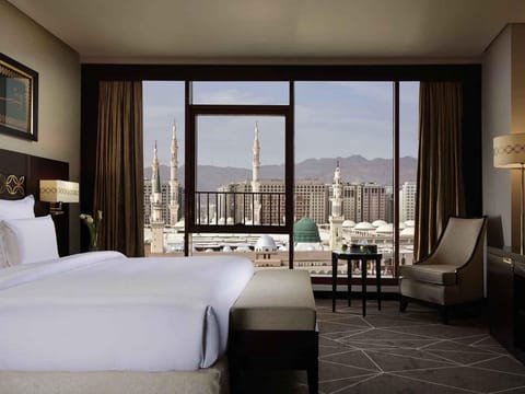 Junior Suite, 1 Bedroom (Panoramic Haram View) | Premium bedding, in-room safe, desk, laptop workspace