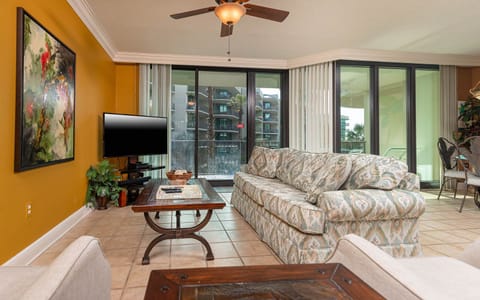 Phoenix on the Bay 1216, Orange Beach, Alabama, bay view, 2 bedroom condominium on the 2nd floor