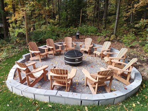 Firepit (10 seats)