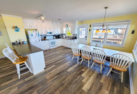 2708 S Shore Dr (Dolphins Delight [Int. Ext.]) - watermarked-02